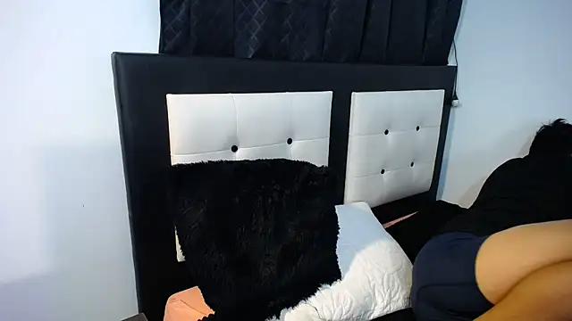 Dravith Valery online show from March 10, 4:05 am