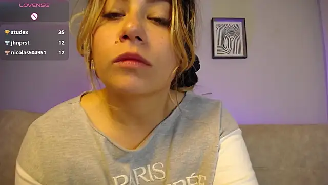 Sweet Bella Valery online show from February 28, 12:54 am