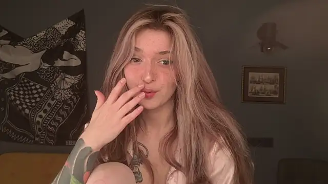 BellaSink online show from April 25, 9:34 am