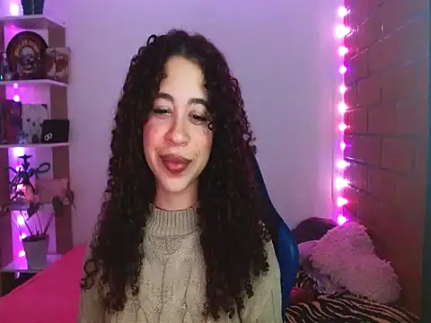 Medussa3033 online show from April 26, 5:27 am