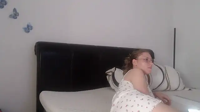 SandyCassie online show from June 9, 4:17 pm