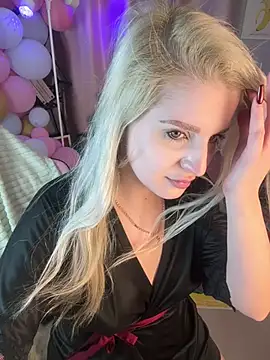 cold blondie online show from June 19, 10:08 am