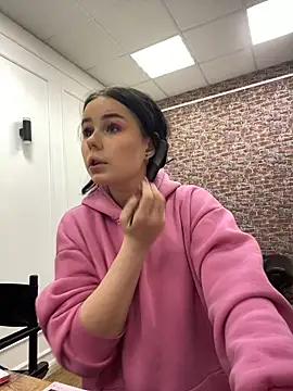 AliceLune online show from February 8, 5:49 pm