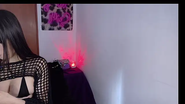 KittyJane online show from July 10, 1:11 pm