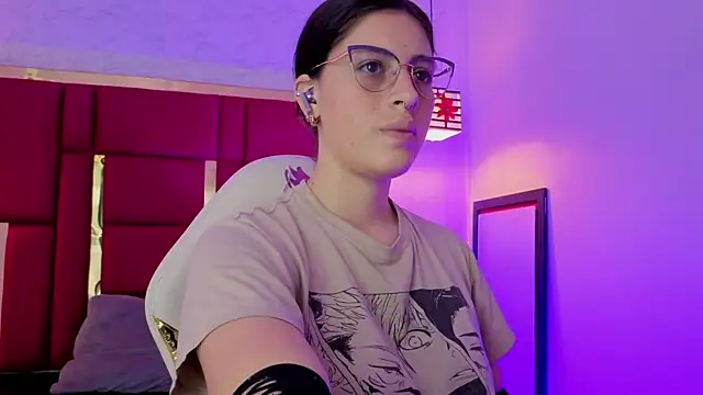 moon winy online show from April 25, 12:41 pm