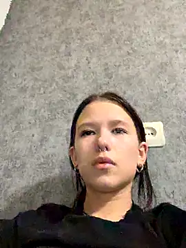 AngelaXSmile online show from October 20, 6:11 pm