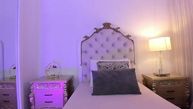 jessi lopez45 online show from March 3, 7:31 pm