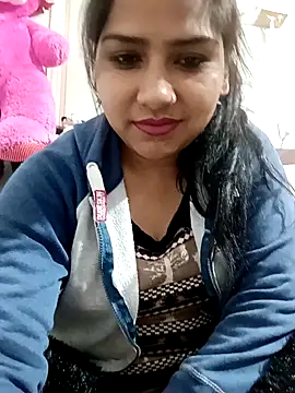 Vanshika1432 online show from December 17, 2:21 pm