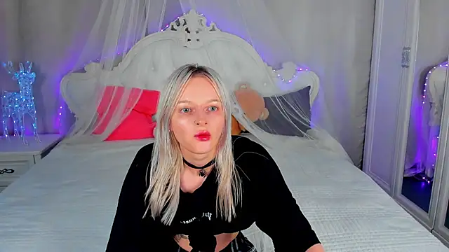 AlessaKiss online show from July 14, 2:05 am