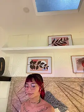 Emma duff online show from April 23, 7:38 pm