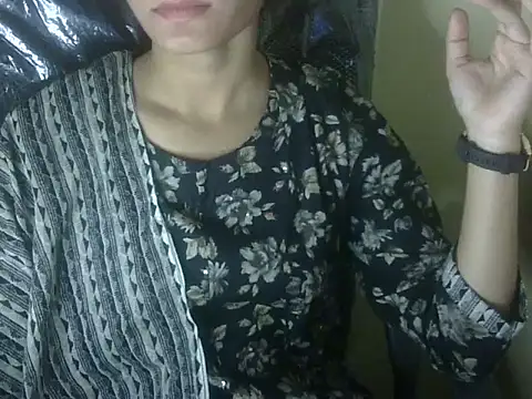 Shezi N online show from November 6, 1:39 pm