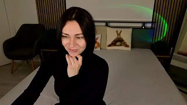 DitaNoir online show from April 23, 6:10 am