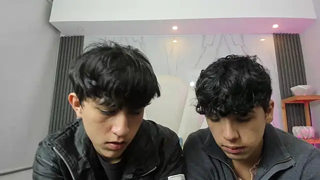 hoot booys  online show from April 22, 9:12 pm