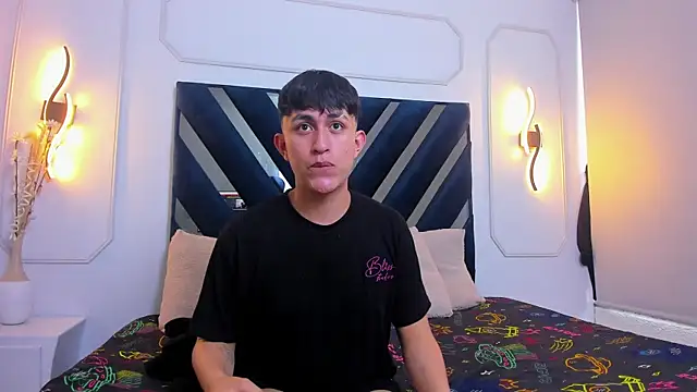 hoot booys  online show from April 24, 9:06 pm