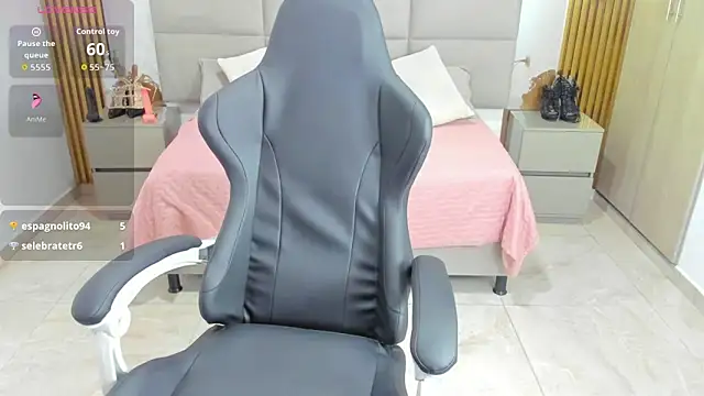 Aziz daud online show from April 25, 1:41 pm