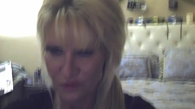 Bornbutiful online show from February 9, 1:30 am