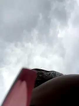 keylafisher  online show from November 16, 9:15 pm