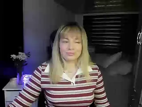 Maria julissa1 online show from August 8, 9:34 pm