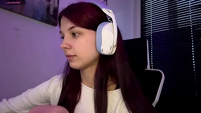 HanaMantanaDell online show from April 10, 2:56 pm