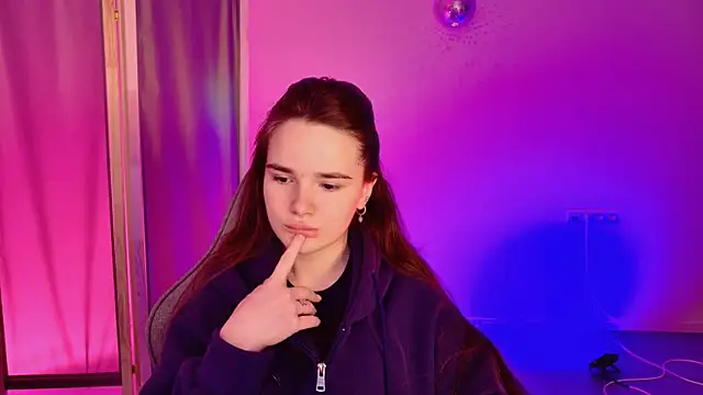 May Bloom online show from April 21, 10:11 am