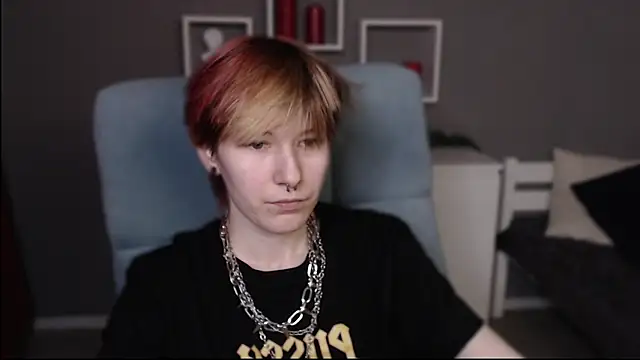 guitarandangell online show from April 23, 9:17 am