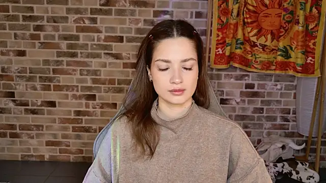 KiraVair online show from January 14, 10:20 am