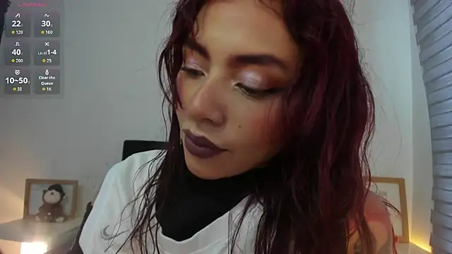 melanie roux   online show from April 25, 1:03 pm