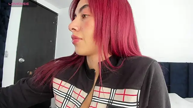 melanie roux   online show from April 27, 2:03 pm