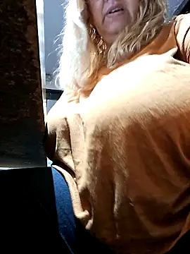 JennyInVegas online show from April 6, 1:56 pm