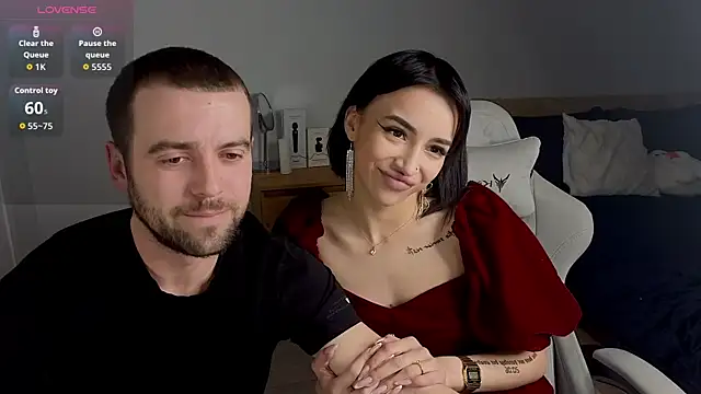 AdeleLaCr0ix online show from November 8, 11:59 am