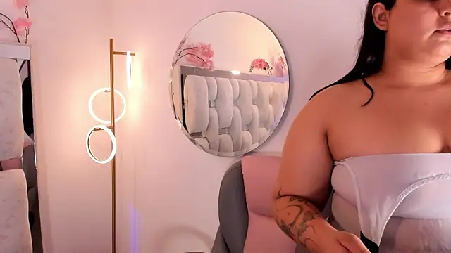 Dakota jhons1 online show from April 14, 6:41 pm