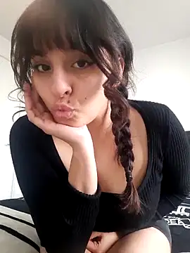 itsbbysaeko online show from October 21, 9:30 pm