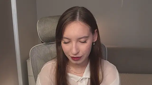 WhyEmmyCry online show from July 3, 5:35 am