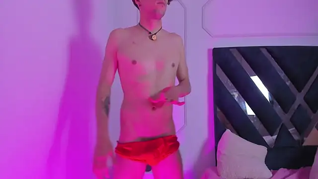 ScaraAndTomy online show from April 21, 1:42 am