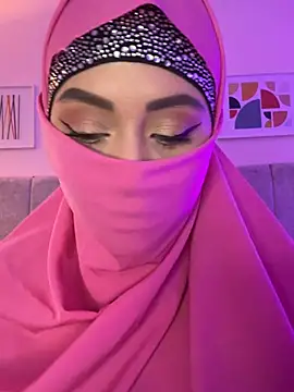 fatiima  online show from April 25, 7:11 pm