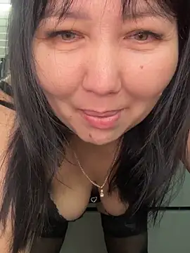 Love  Mom online show from December 20, 5:22 am