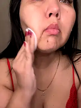 Love  Mom online show from November 7, 3:23 am