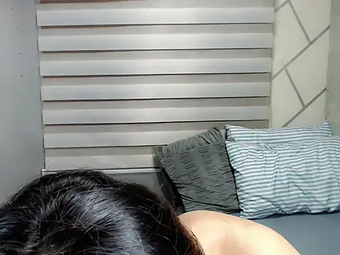 Kwendall online show from April 23, 8:11 pm