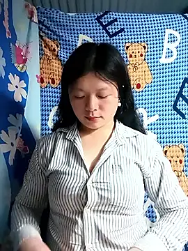 lisa-bae00 online show from April 25, 1:41 pm