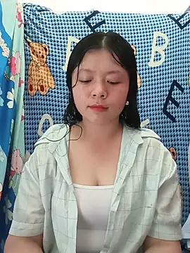 lisa-bae00 online show from June 8, 3:18 am
