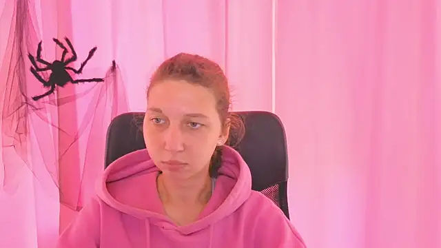 CuteEllii online show from October 31, 11:14 am