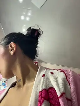 Violeet-Smith online show from October 25, 7:21 pm