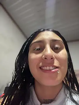 Violeet-Smith online show from April 3, 10:52 pm