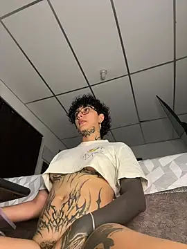 Abby Evanns1 online show from April 24, 3:04 pm