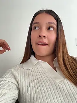 Talia Bonet online show from June 15, 5:13 pm