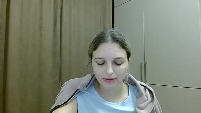 ElisSky301 online show from October 25, 8:48 pm