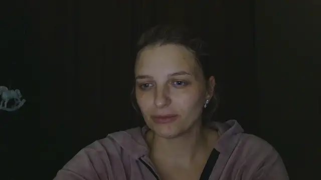 ElisSky301 online show from December 14, 9:20 pm