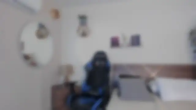 YariRose online show from April 23, 2:52 pm