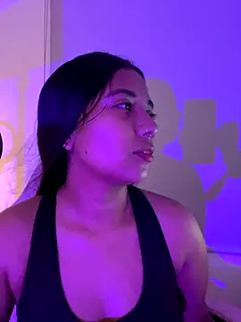 aly nicols online show from October 31, 10:47 pm