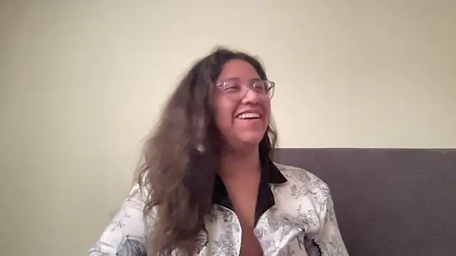 Kmiii21 online show from November 10, 4:24 pm